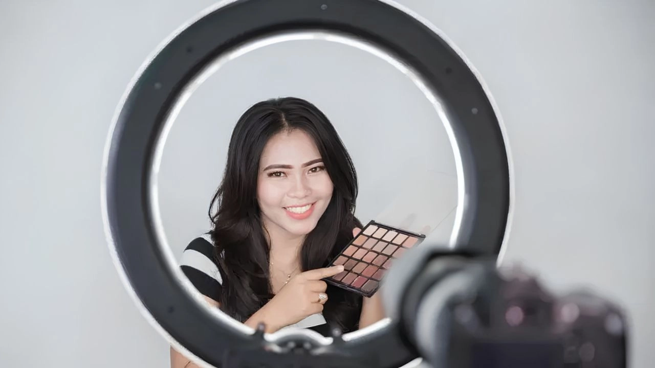 Quay video rõ nét và đủ sáng giúp thu hút người xem hơn