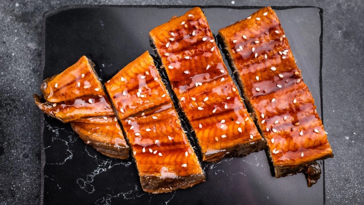 Lươn nướng Kabayaki là cách chế biến lươn đặc trưng của Nhật Bản