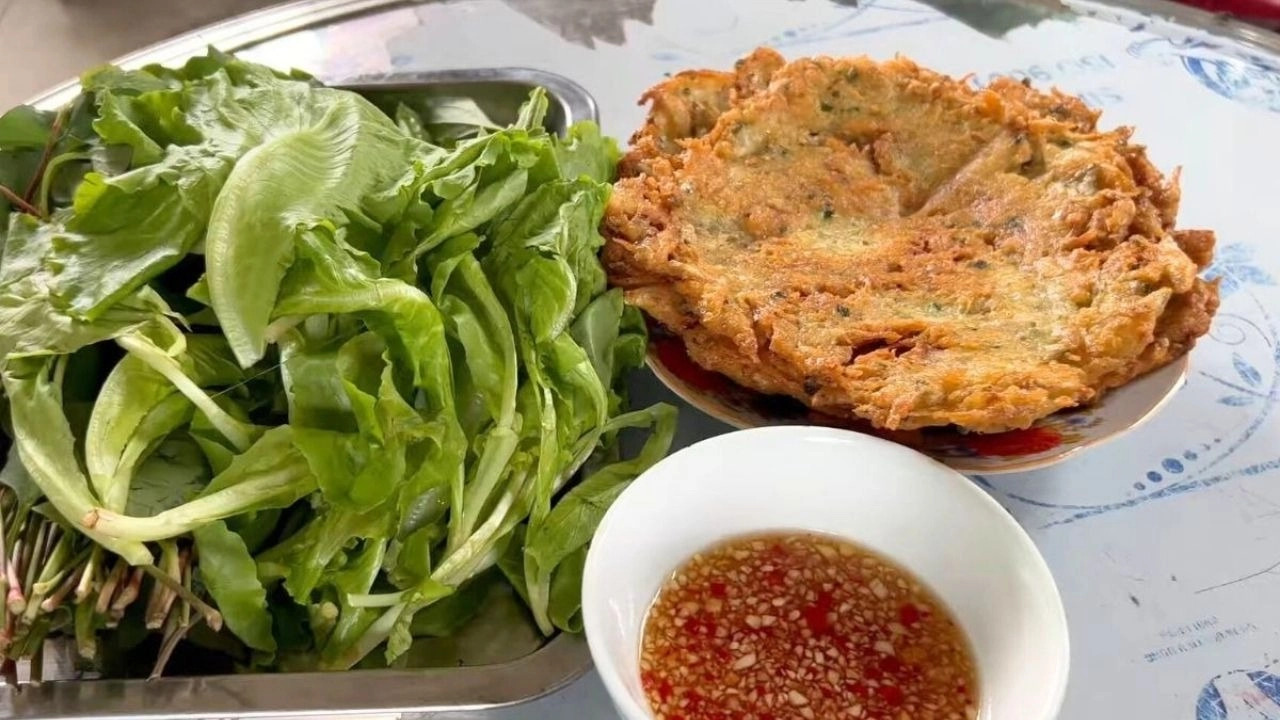 Cá chiên chung với trứng dễ làm và dễ ăn có thể dùng trong bữa sáng