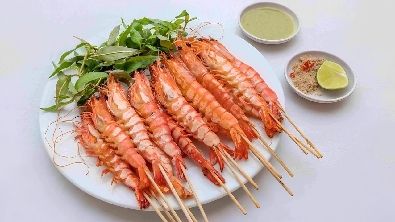 Nướng giúp phần vỏ thơm hơn, thịt bên trong vẫn giữ được độ chắc